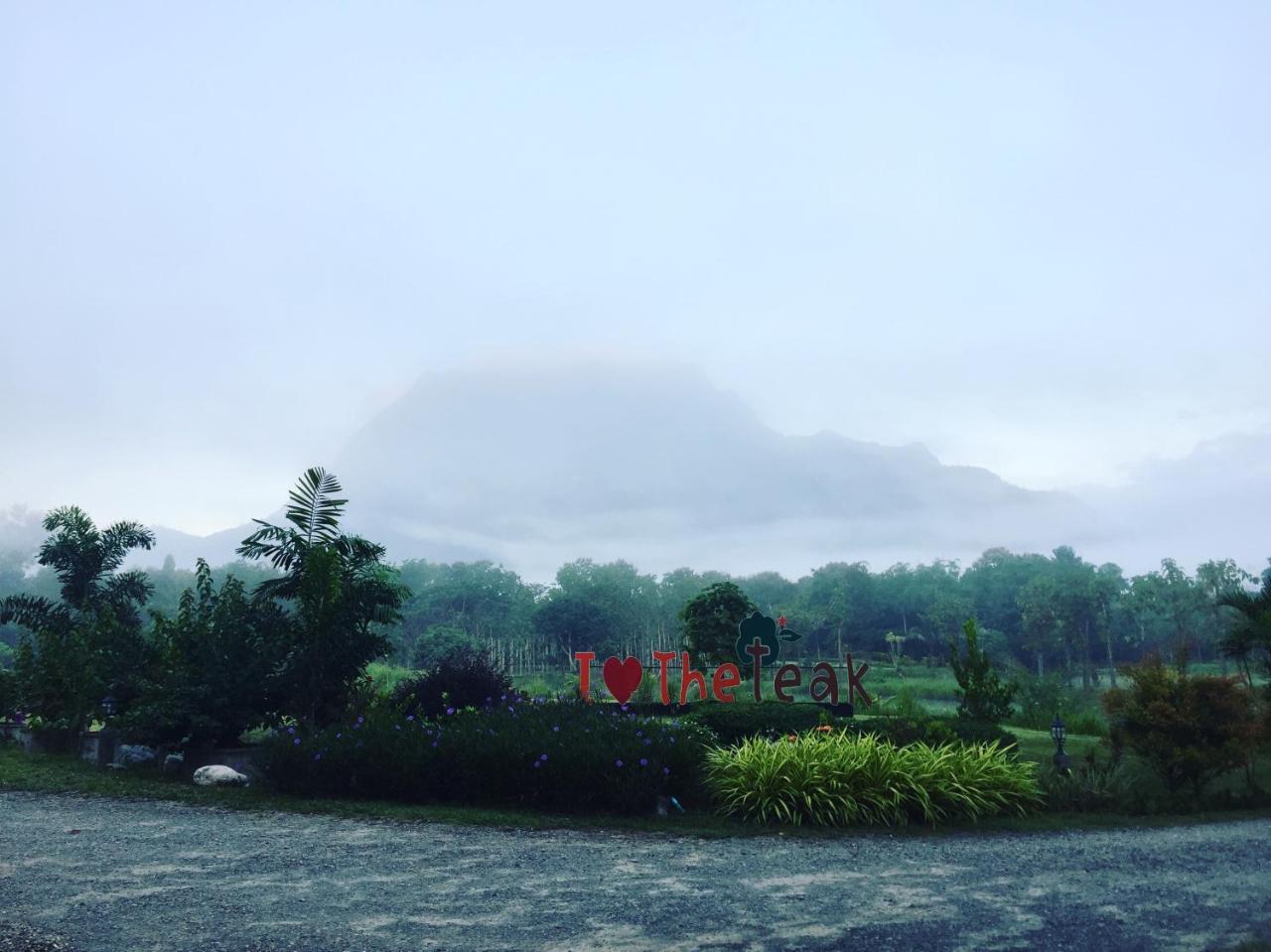 The Teak Resort Chiangdao 치앙다오 외부 사진